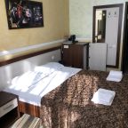 Двухместный (Стандарт Двухместный без балкона), Гостевой дом Юнона