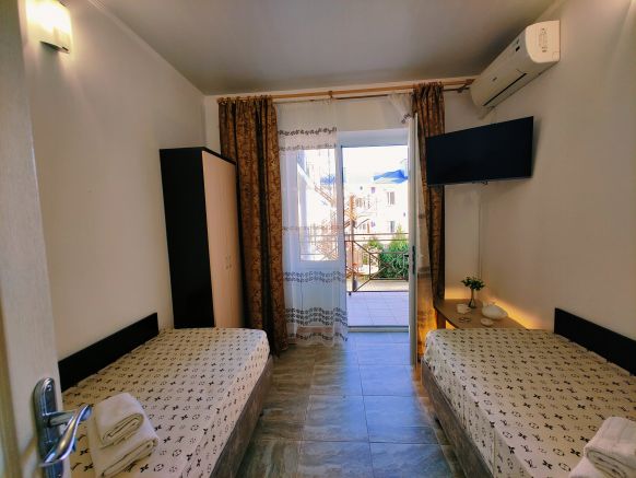 Фотография номера гостевого дома Морской