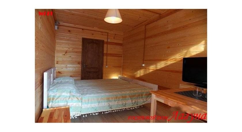Двухместный (Двухместный номер с 1 кроватью и собственной ванной комнатой) гостевого дома Лагуна, Витязево
