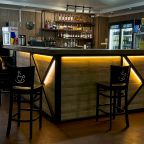 Бар бильярд, Гостиница Лайм