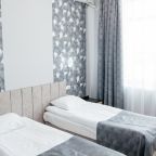 Уютный однокомнатный номер, состоящий из небольшой прихожей.