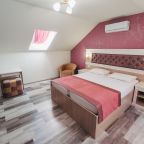 Номер (Семейный мансарда), Отель Venera Resort