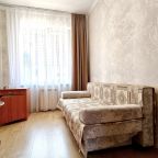 Четырехместный (Двухкомнатный номер с балконом), Гостевой дом Лаура