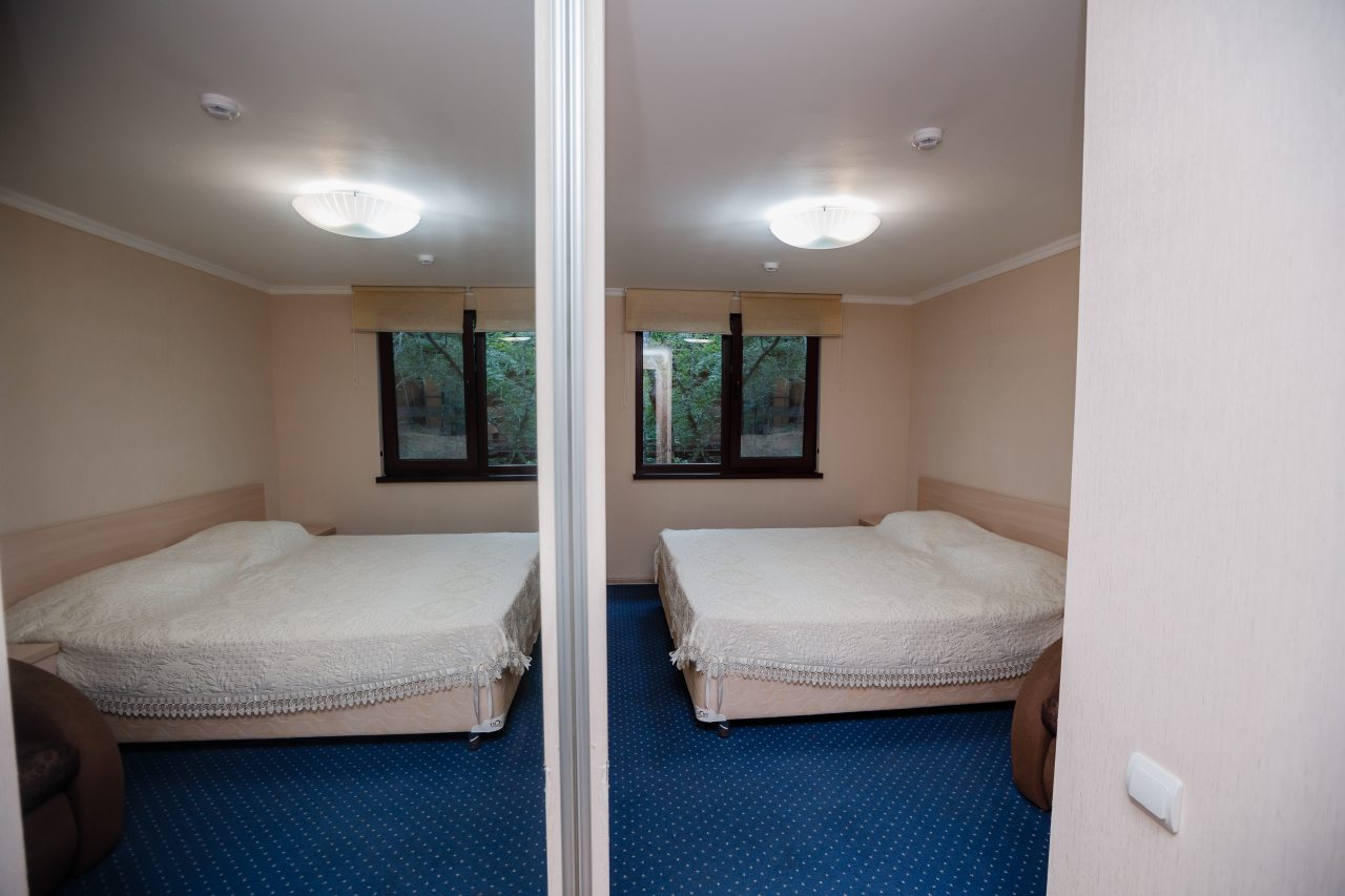 Сьюит (Комфорт 2х-местный), База отдыха Виктория