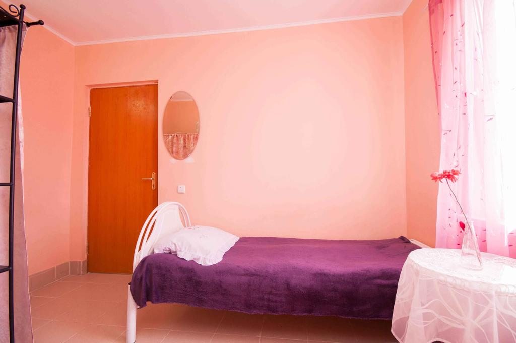 Двухместный (Двухместный номер с 2 отдельными кроватями - Мансарда) отеля Приза, Лоо