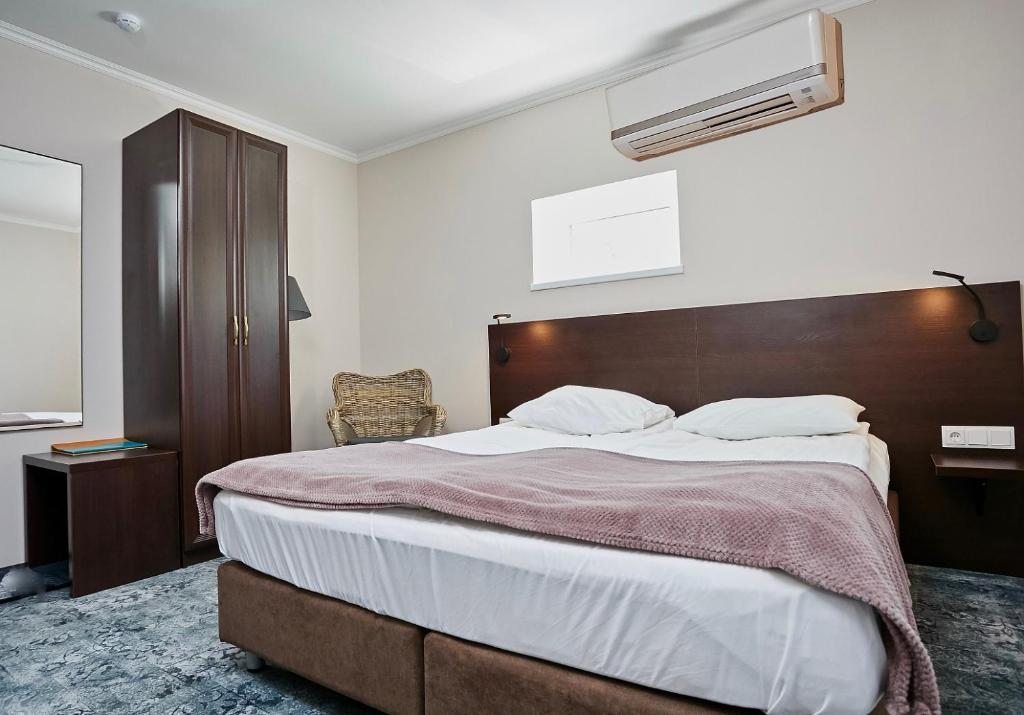 Двухместный (Улучшенный двухместный номер с 1 кроватью или 2 отдельными кроватями) отеля Альтримо, Рыбачий (Калининградская область)