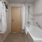 Люкс (Люкс двухкомнатный), Отель Виноградово