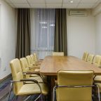 Конференц-зал «Матисс», Отель Максима Заря