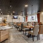 Кафе «Максима», Отель Максима Панорама