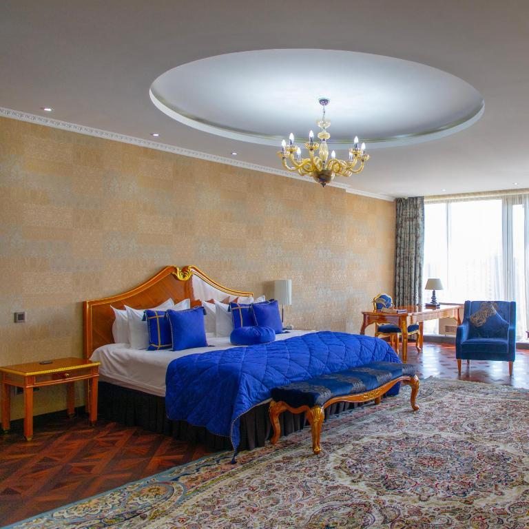 Апартаменты (Улучшенные апартаменты) отеля Damas International, Бишкек