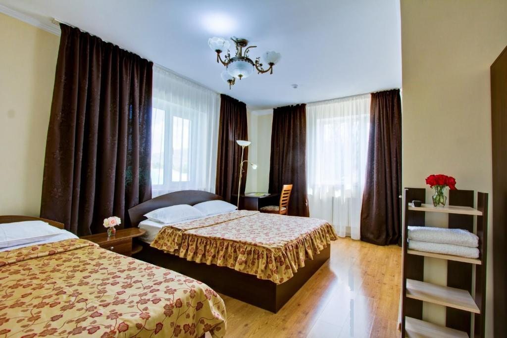 Двухместный (Стандартный двухместный номер с 1 кроватью или 2 отдельными кроватями) отеля Green Yard, Каракол (Иссык-Кульская область)