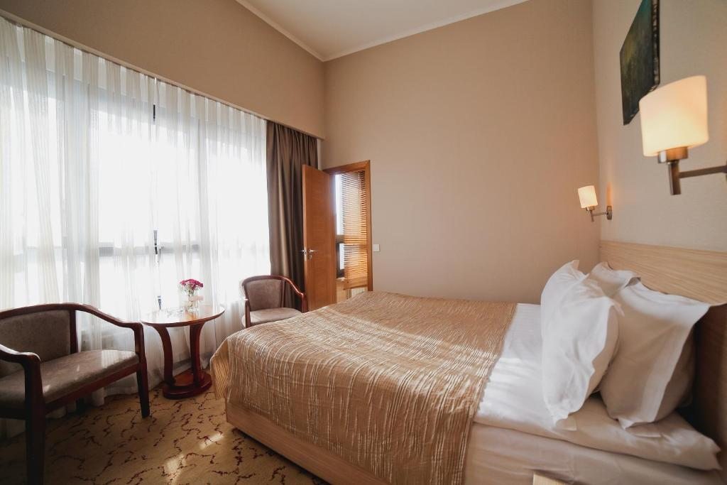 Двухместный (Двухместный номер «Комфорт» с 1 кроватью) отеля Bishkek, Бишкек