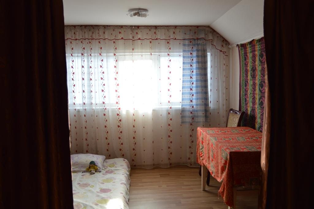 Трехместный (Трехместный номер эконом-класса) хостела Тундук, Бишкек