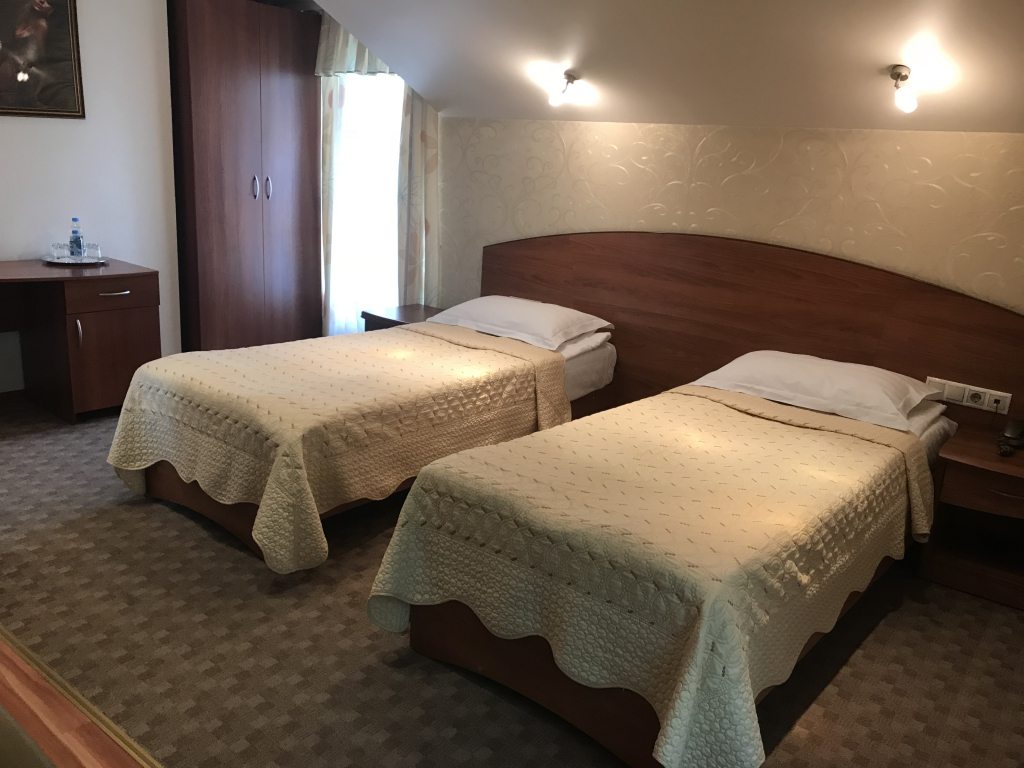 Двухместный (Стандарт с двумя раздельными кроватями) гостиницы Крон-Отель, Москва