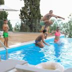 Бассейн подогреваемый INFINITY, Отель Куру Озен