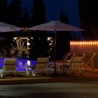 Своя ухоженная территория, Отель Куру Озен