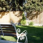 Своя ухоженная территория, Отель Куру Озен