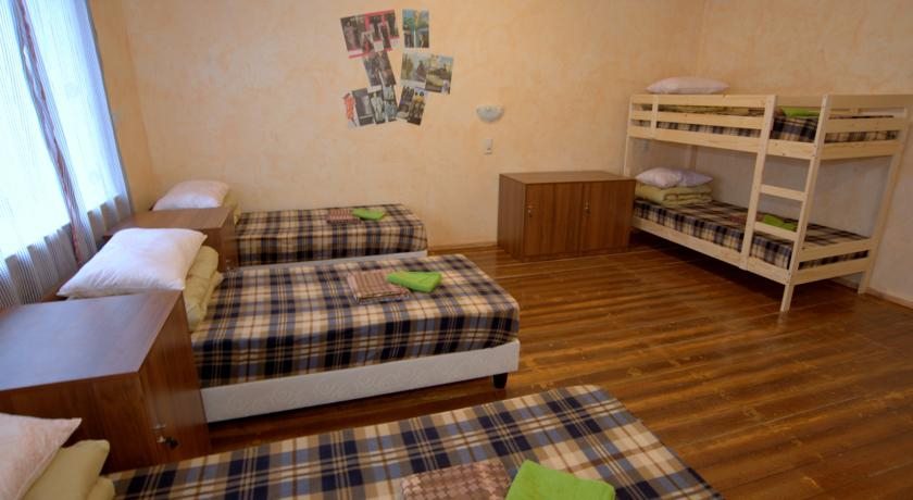 Пятиместный (Койко-место в 5-местном номере) хостела В городе N, Псков