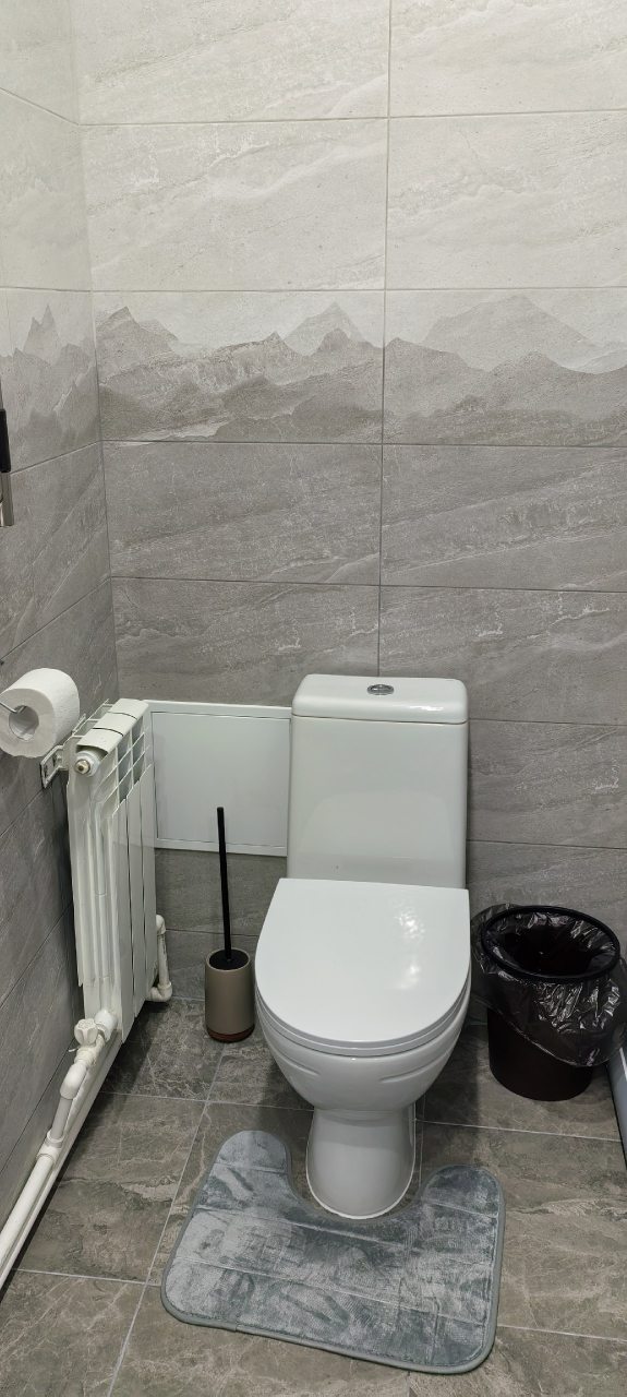 Четырехместный (Четырехместный), Гостиница В городе N