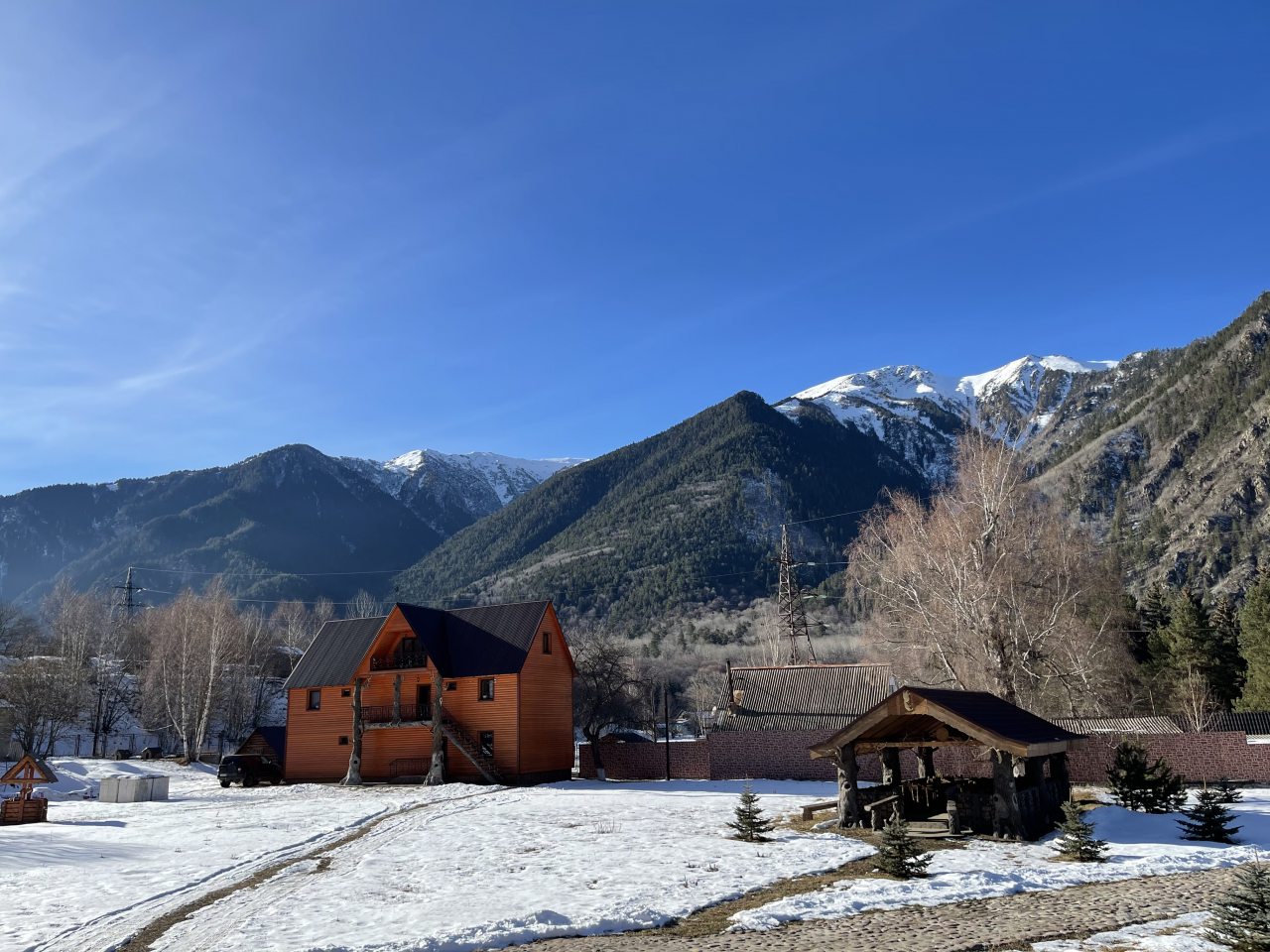 вид на горы, Гостевой дом Березка