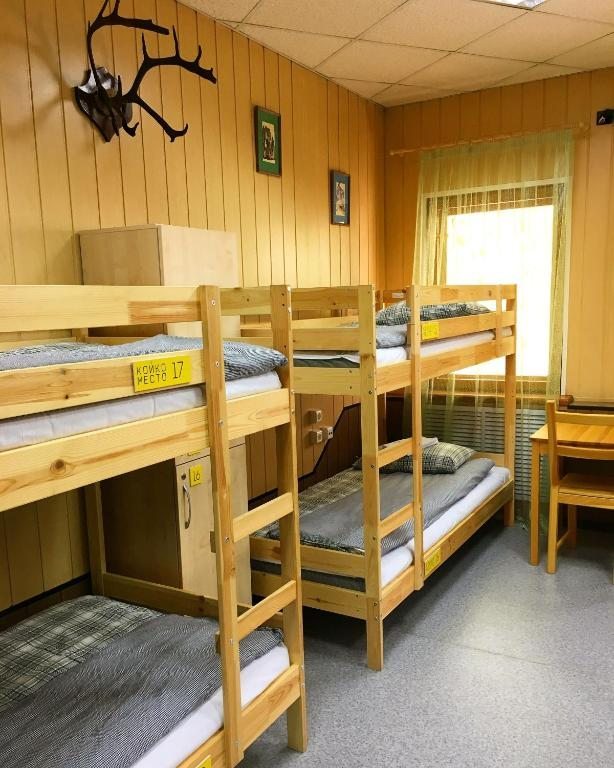 Номер (Кровать в общем номере для мужчин и женщин с 10 кроватями) хостела Койко Место, Тюмень