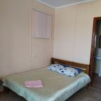 Трёхместный и более (Трехместный улучшенный номер), Гостевой комплекс Четыре сезона