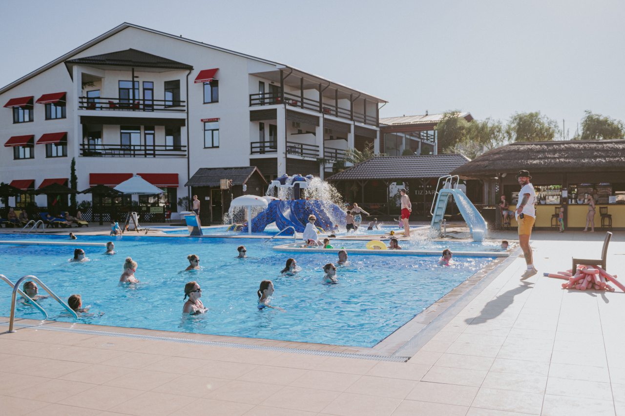 Бассейн с подогревом, Отель Tizdar Family Resort & SPA 5* Ultra All Inclusive