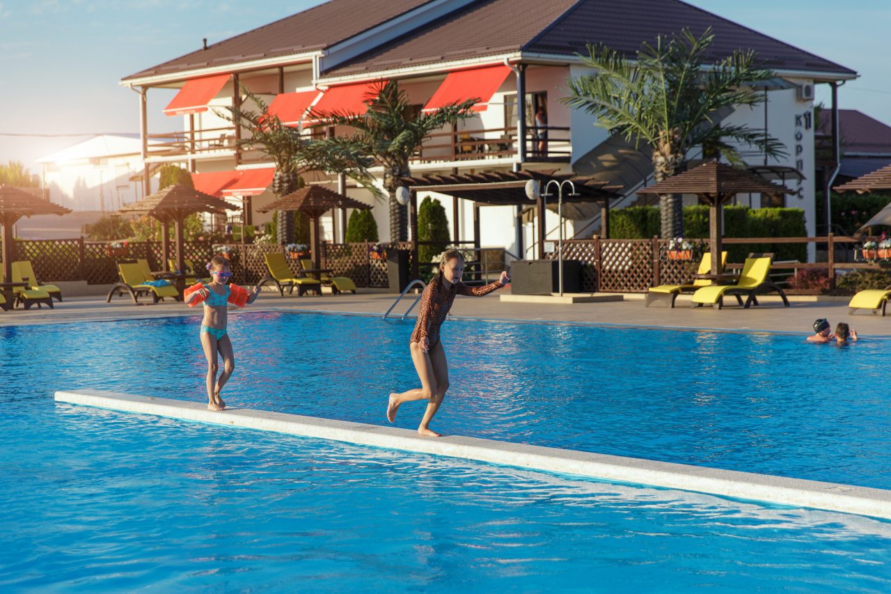 Бассейн с подогревом, Отель Tizdar Family Resort & SPA 5* Ultra All Inclusive