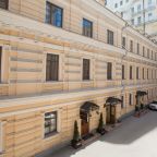 Фасад гостиницы «Матрешка» 3*, Москва
