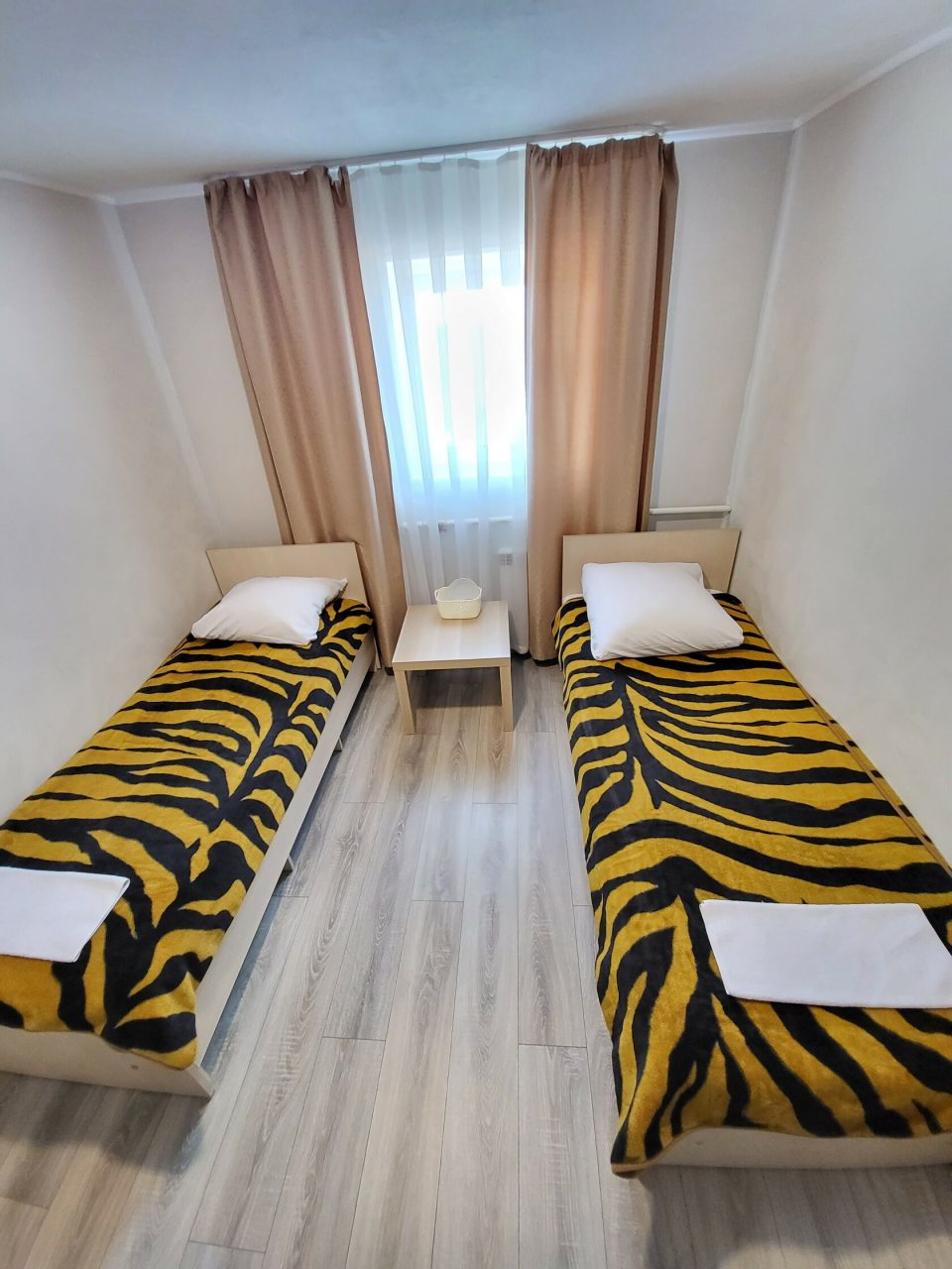 Двухместный (Двухместный номер эконом-класса с 2 отдельными кроватями) гостевого дома Центральный, Таганрог