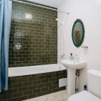 Четырехместный (Стандарт с балконом), Гостиница Крыжовник