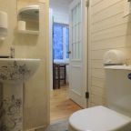 Дом (Коттедж с террасой на озеро и общей манагальной зоной), База отдыха GREENVALD Парк Скандинавия