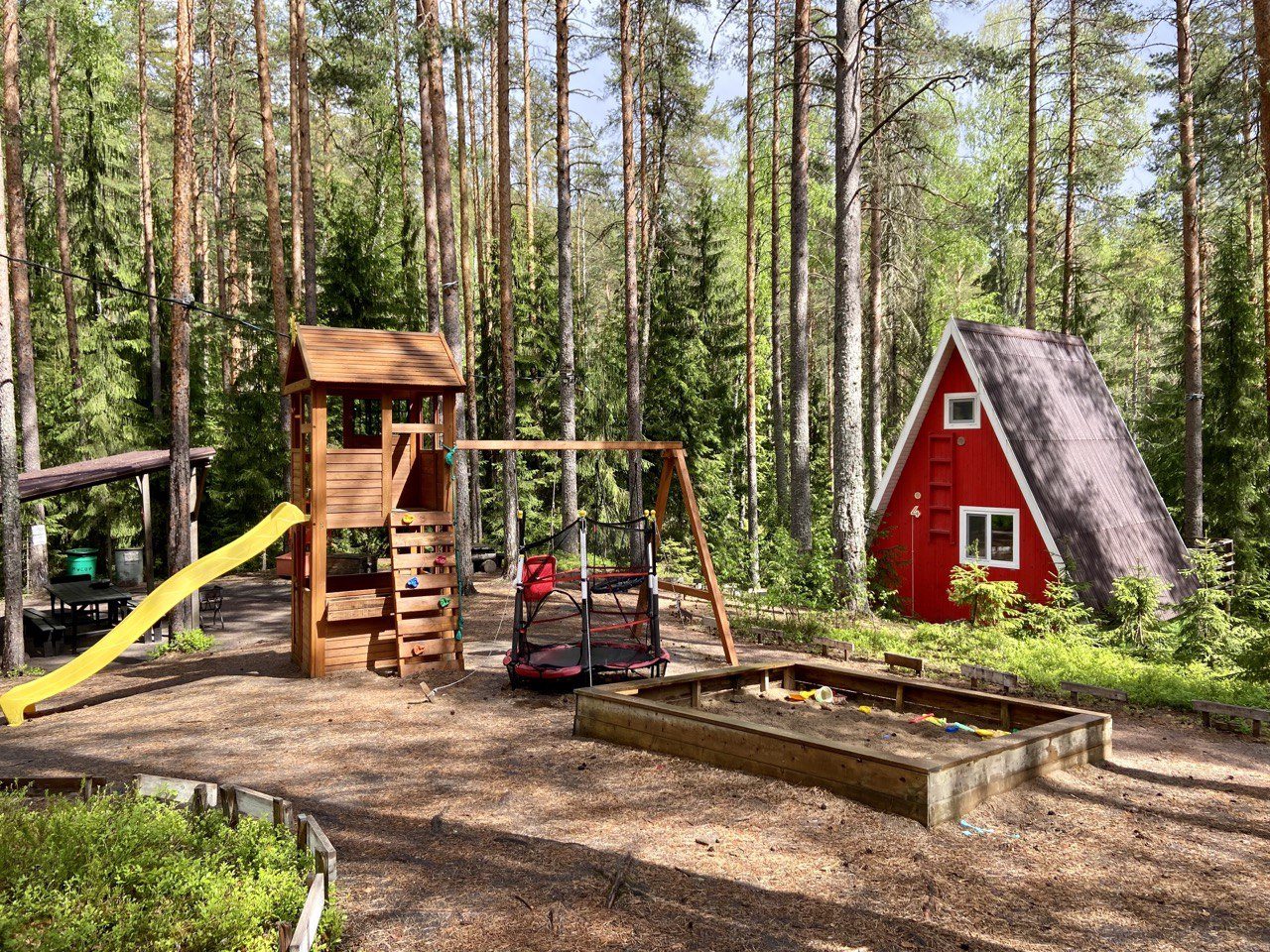 Дом (Коттедж с террасой на озеро и общей манагальной зоной), База отдыха GREENVALD Парк Скандинавия