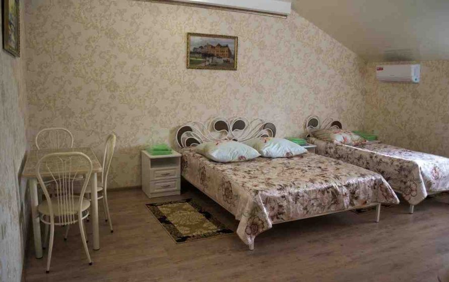 Трехместный (Семейный) гостиницы Ивушка, Краснодар