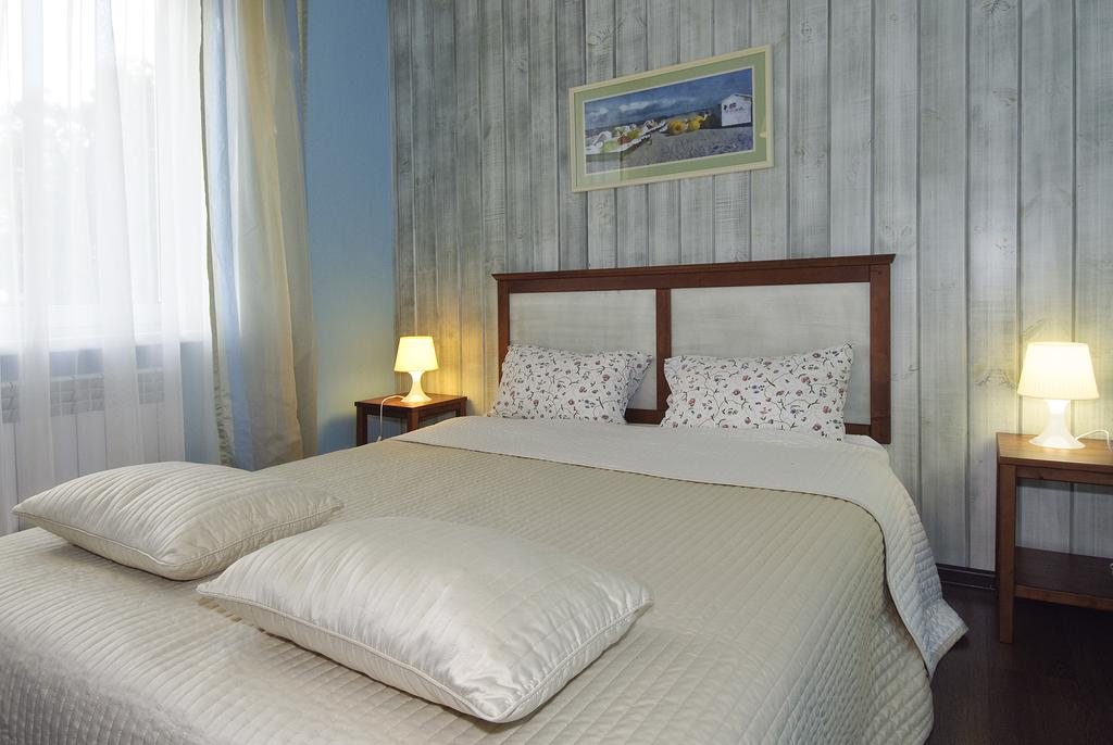 Коттедж (Люкс с 3-я спальнями и сауной) гостиницы Hotel Lesnoy, Нижнекамск