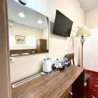 De Luxe (Делюкс), Гостиница Проспект Мира