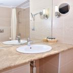 Семейный (Family Comfort), Конгресс-отель Don-Plaza