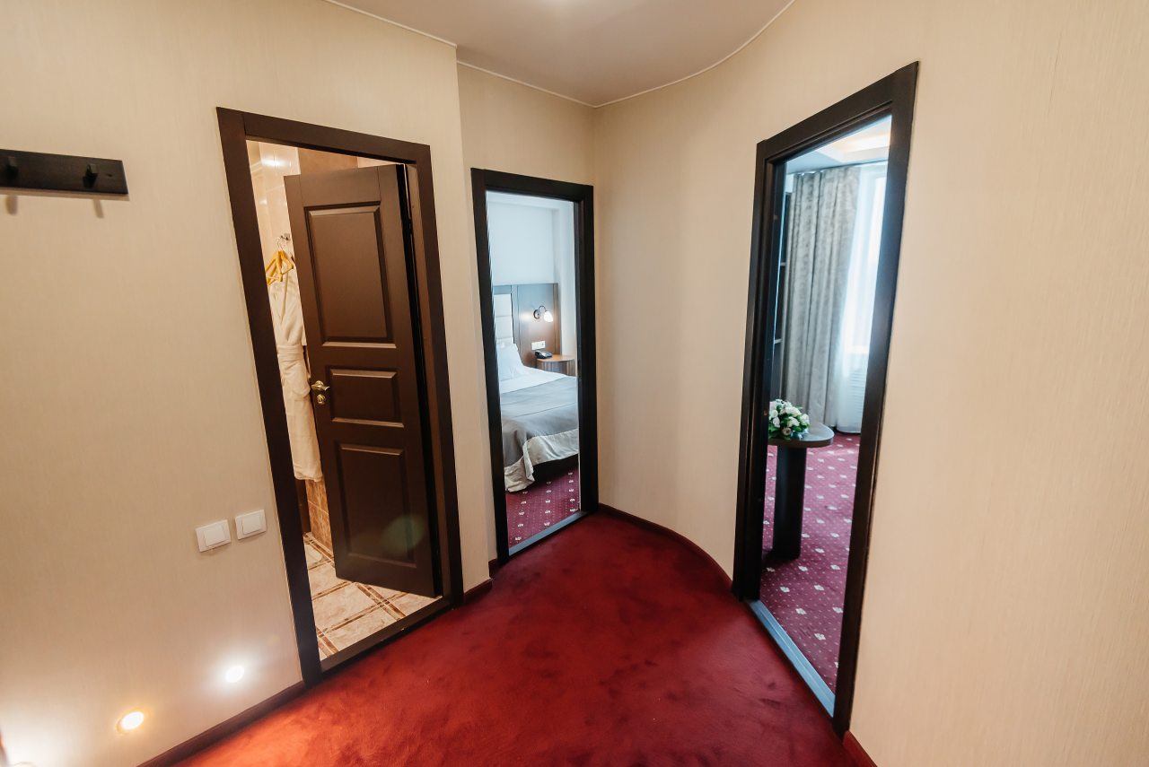 Семейный (Family Comfort), Конгресс-отель Don-Plaza