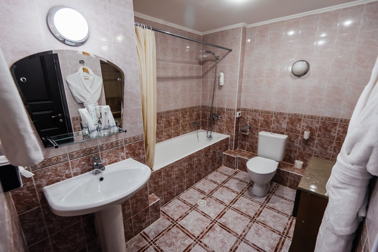 Семейный (Family Comfort), Конгресс-отель Don-Plaza