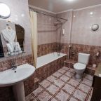 Семейный (Family Comfort), Конгресс-отель Don-Plaza