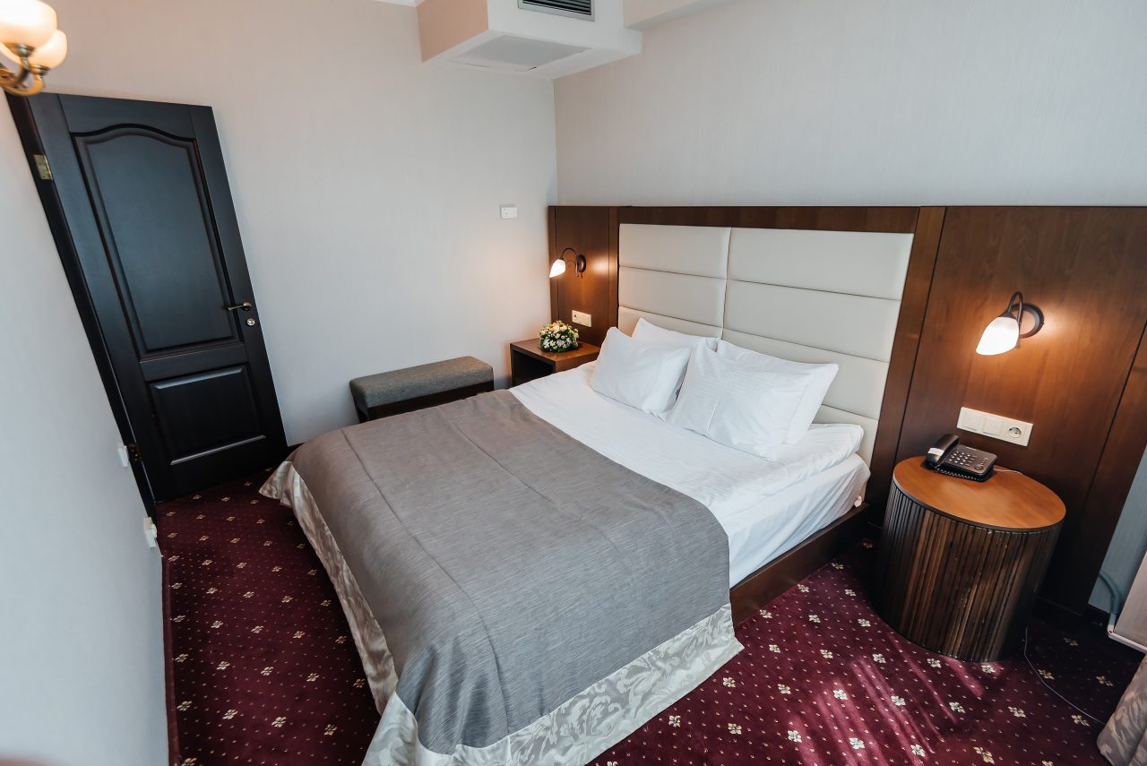 Семейный (Family Comfort), Конгресс-отель Don-Plaza