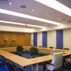 Проектор, Вешалки для одежды, вода включены в стоимость