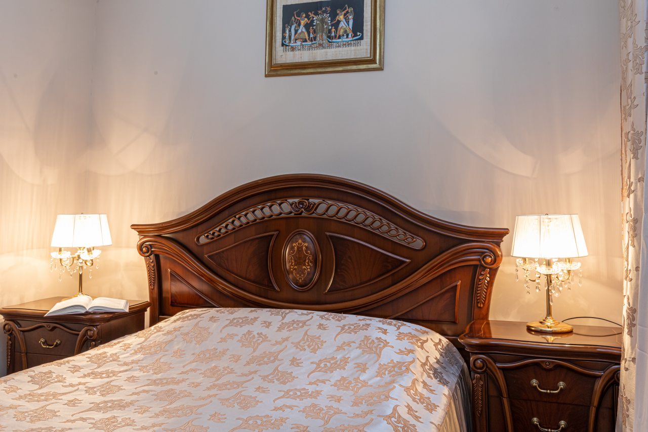 Люкс, Гостиница Первомайская