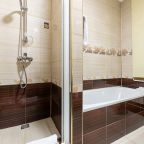 Люкс, Гостиница Первомайская