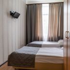 4 односпальные кровати 80х200, телевизор, посуда