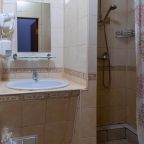 Душ, Комплект полотенец, гигие принадлежности.