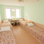 Четырехместный (Четырехместный), Гостиница Золотая рыбка