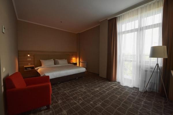 Сьюит (Джуниор) гостиницы Ramada by Wyndham Rostov-on-Don Hotel & SPA, Ростов-на-Дону