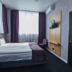 Трёхместный и более, Гостиница Арт-Отель