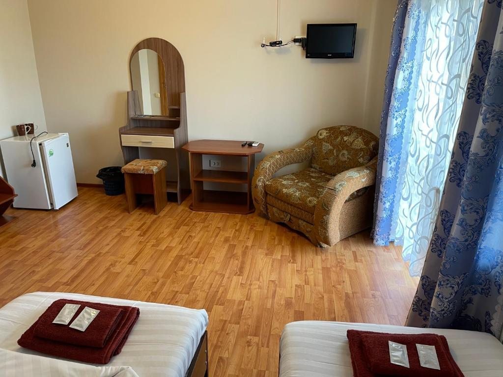 Двухместный (Двухместный номер с 2 отдельными кроватями и видом на море) отеля Фортуна, Тамань